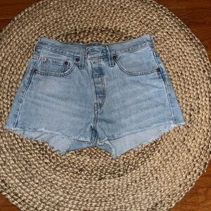 Levi’s shorts